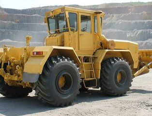 Промышленный трактор Кировец К-703МА-12