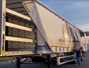 Полуприцеп шторный AMUR
