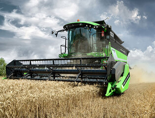 Комбайн Deutz-Fahr C6000