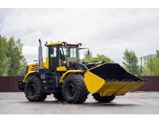 Погрузчик колесный фронтальный Кировец К-708ПК6